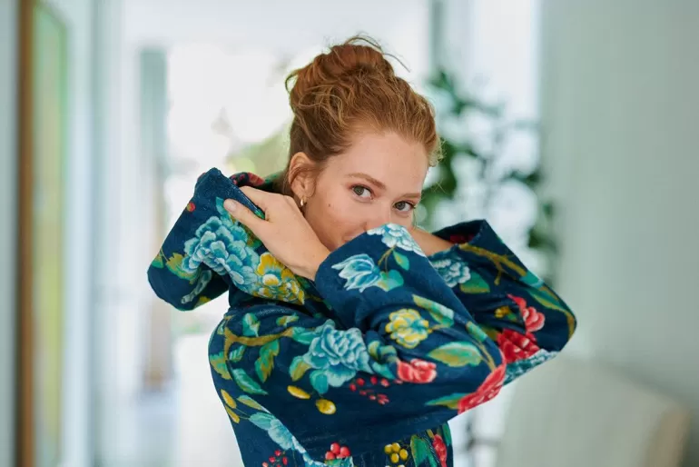Fashion Bathrobe Good Evening Dark Bathrobes