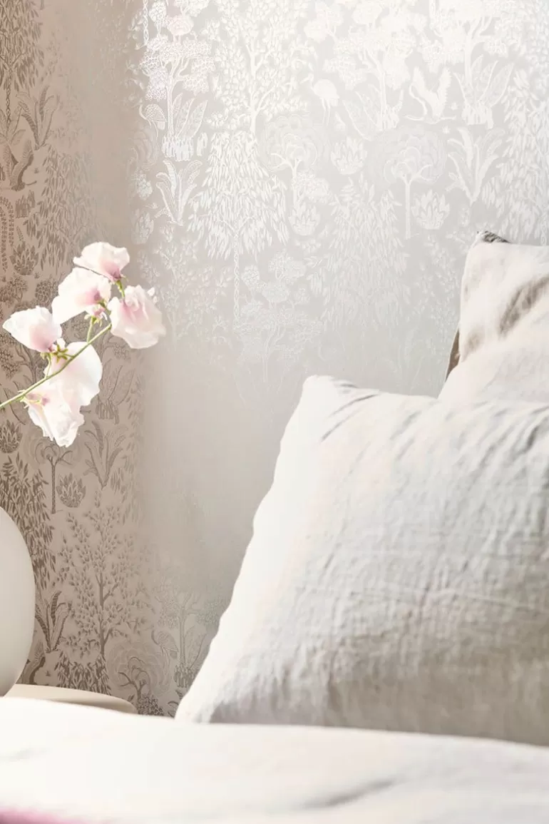 Discount Origami Tree Non-Woven Wallpaper Off /Silver Non-Woven Wallpaper