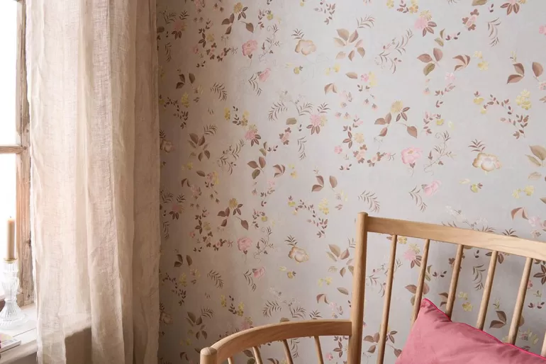 Cheap Tokyo Blossom Non-Woven Wallpaper Non-Woven Wallpaper