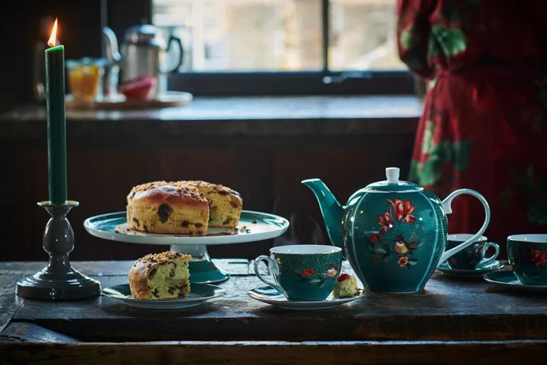 Cheap Winter Wonderland Tea Set/3 Green Porcelain Sets